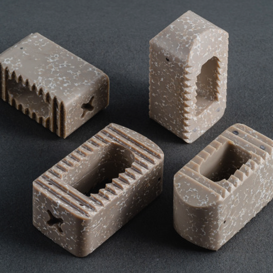 Four Octane Exo spinal implants in different sizes and shapes.