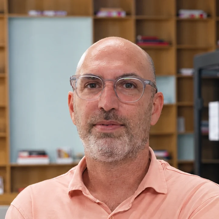 Portrait de François Benveniste, cofondateur de Sandra