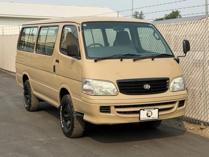 2000 Toyota Hiace