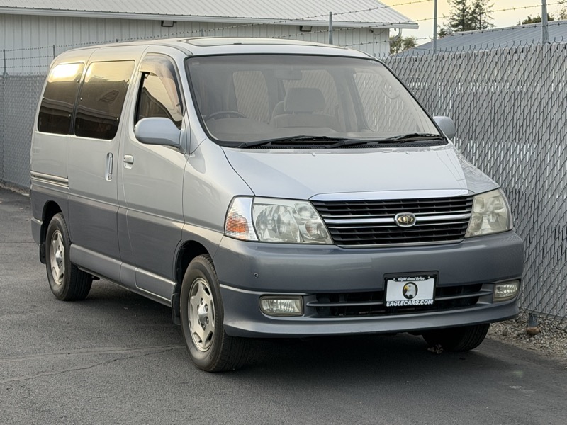 2000 Toyota Granvia