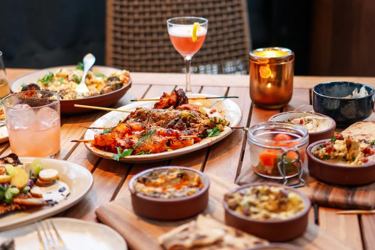 Dine & Unwind