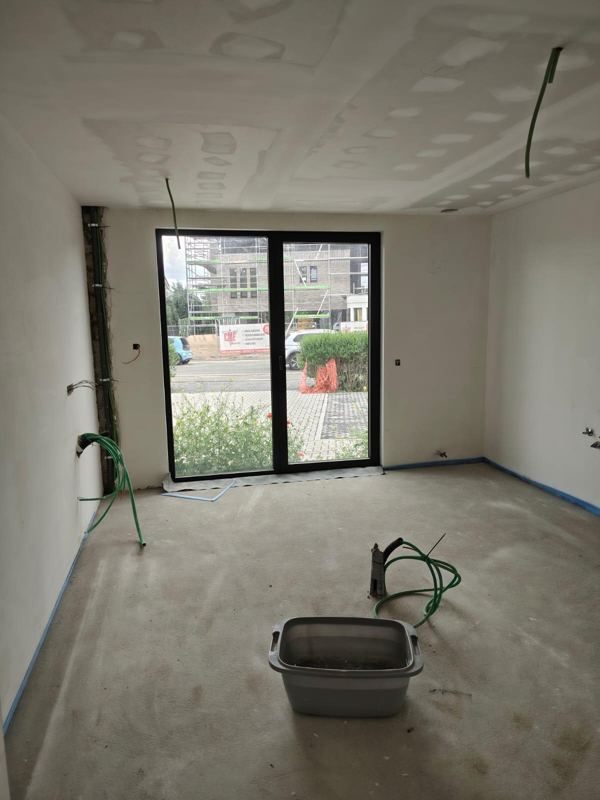 Cloisons et faux plafonds réalisés dans un centre dentaire à Beaufays