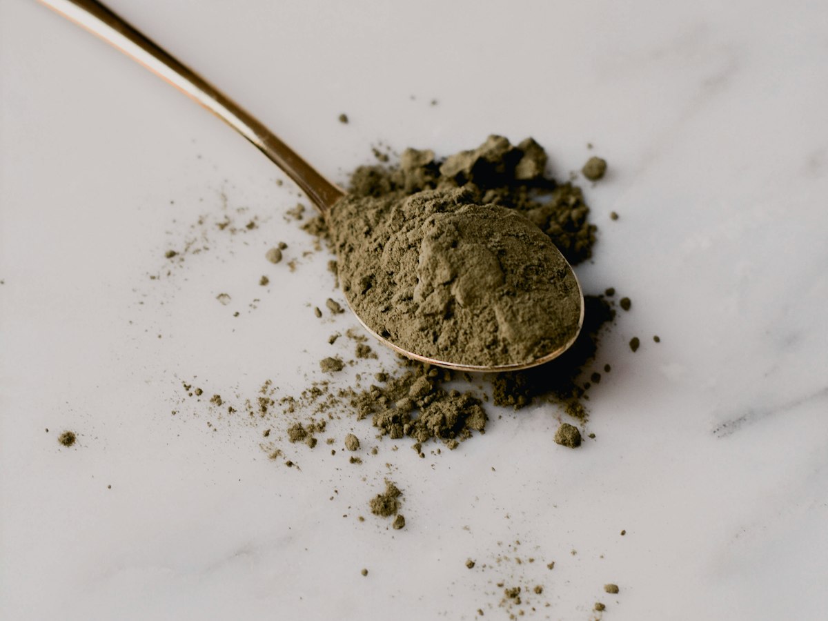 Powdered botanical extract