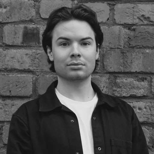 Ludvig Linder, PR Consultant på Holy Comms