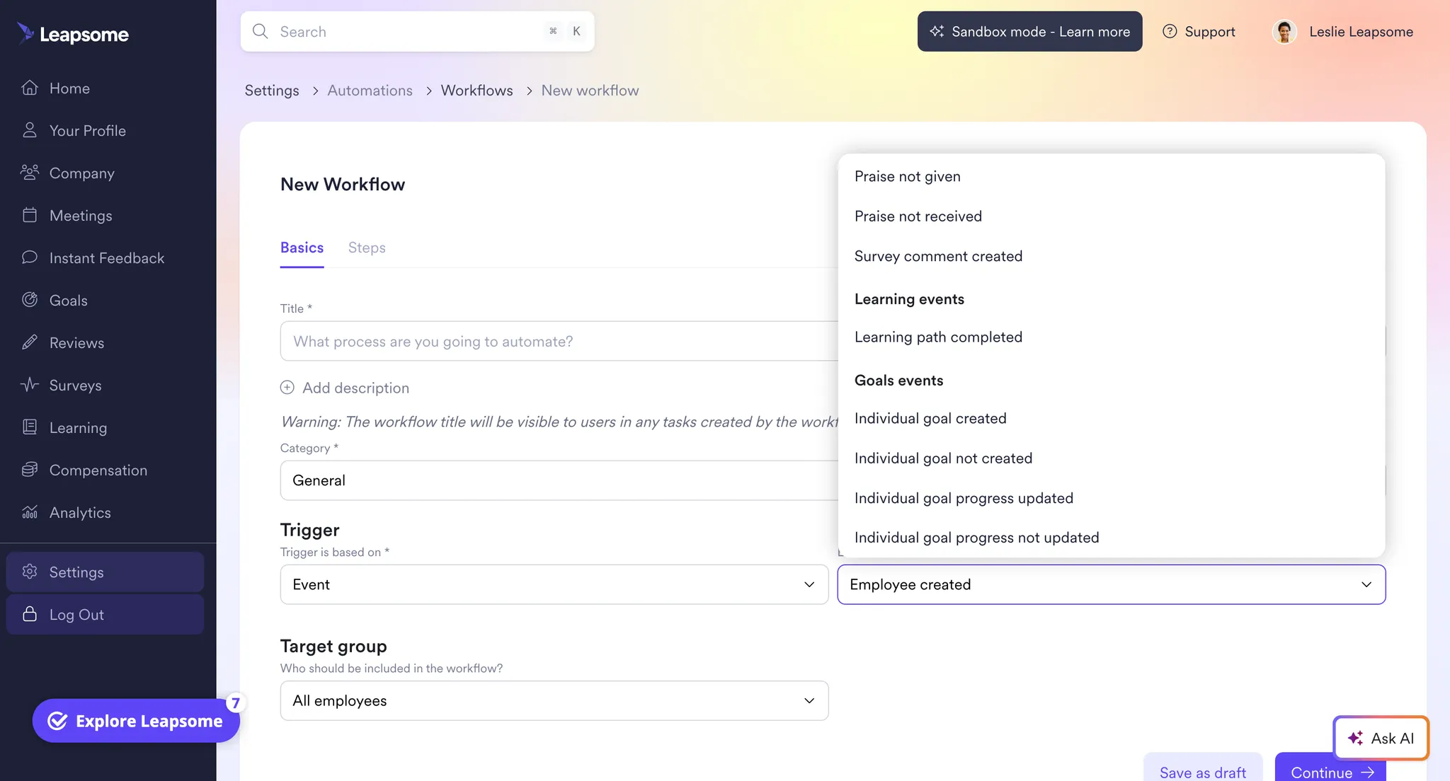 Screenshot der neuen Workflow-Einrichtungsseite in Leapsome mit Automatisierungsgrundlagen, eventbasierten Triggern, Zielgruppenauswahl und Workflow-Konfigurationsoptionen.