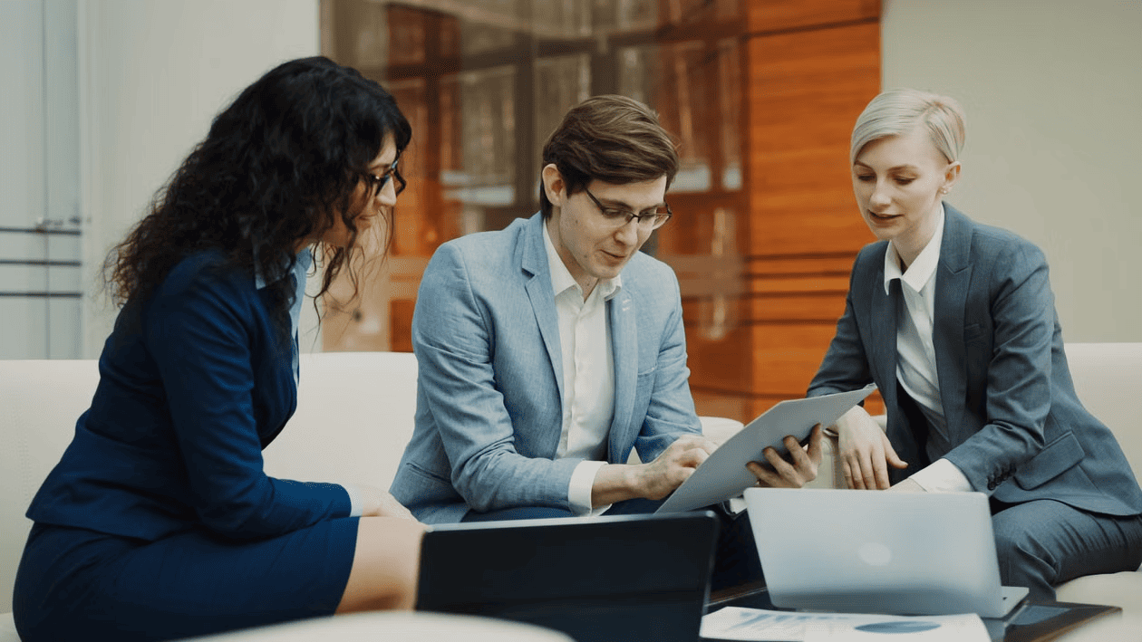 9 best HR AI tools: How to choose AI that uplifts HR work