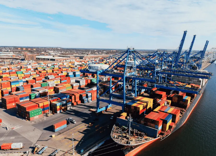 Migrating a Global Shipping Line from FirstSpirit to Sitecore