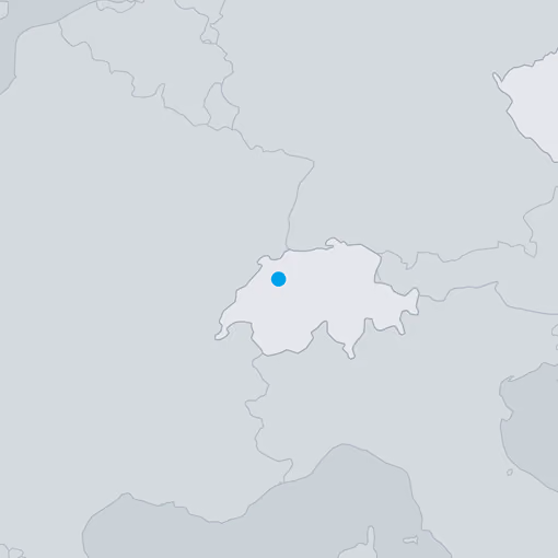 Karte von Mitteleuropa mit Schwerpunkt auf der Schweiz, hervorgehoben durch einen blauen Punkt.