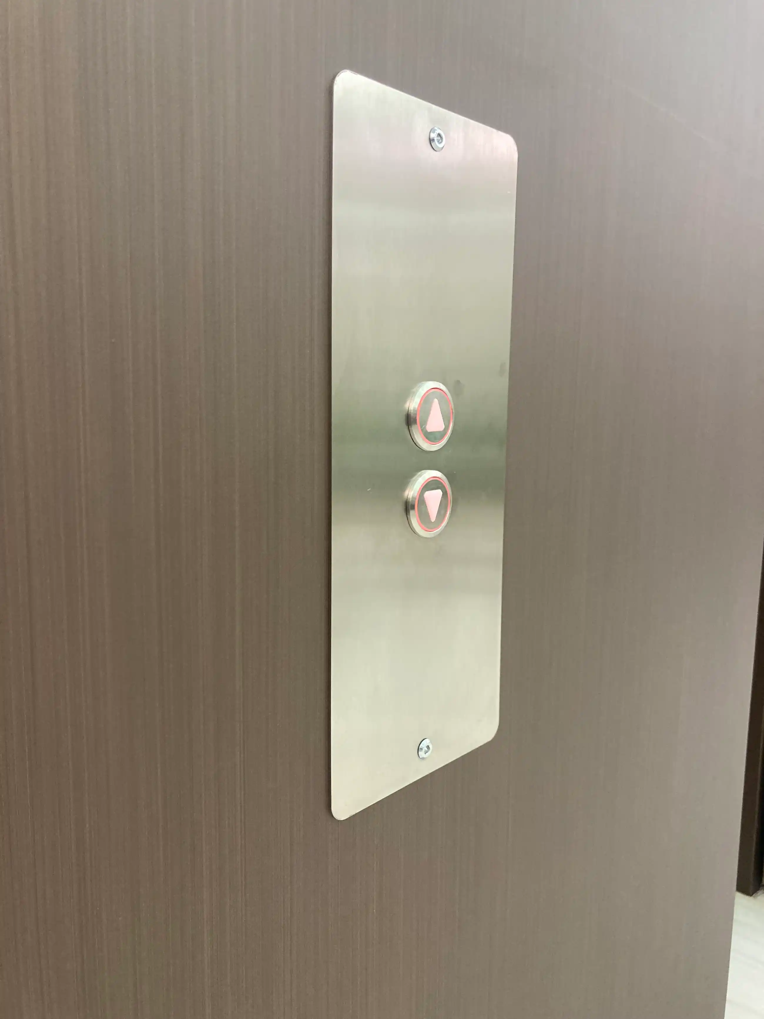 Platine de boutons d'ascenseur habillée d'un film décoratif — Monaco