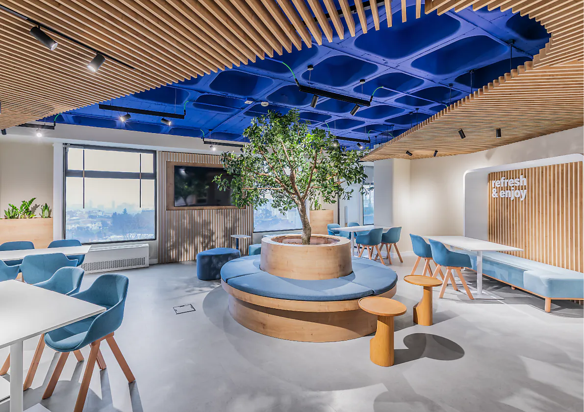ANA Aeroportos de Portugal | Powered by Vinci Airports office interior – main photo