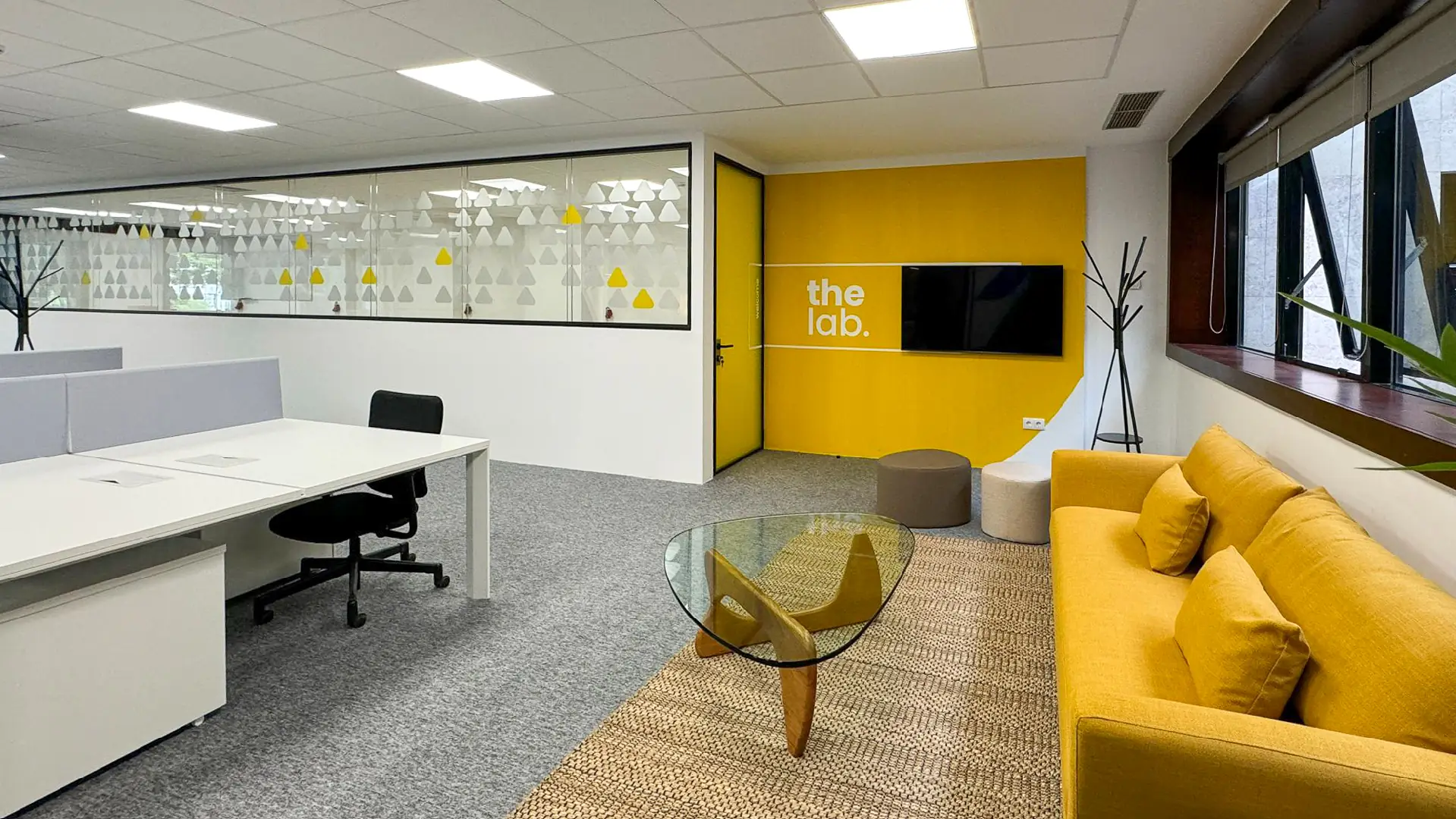 Advans Group office interior – photo 8