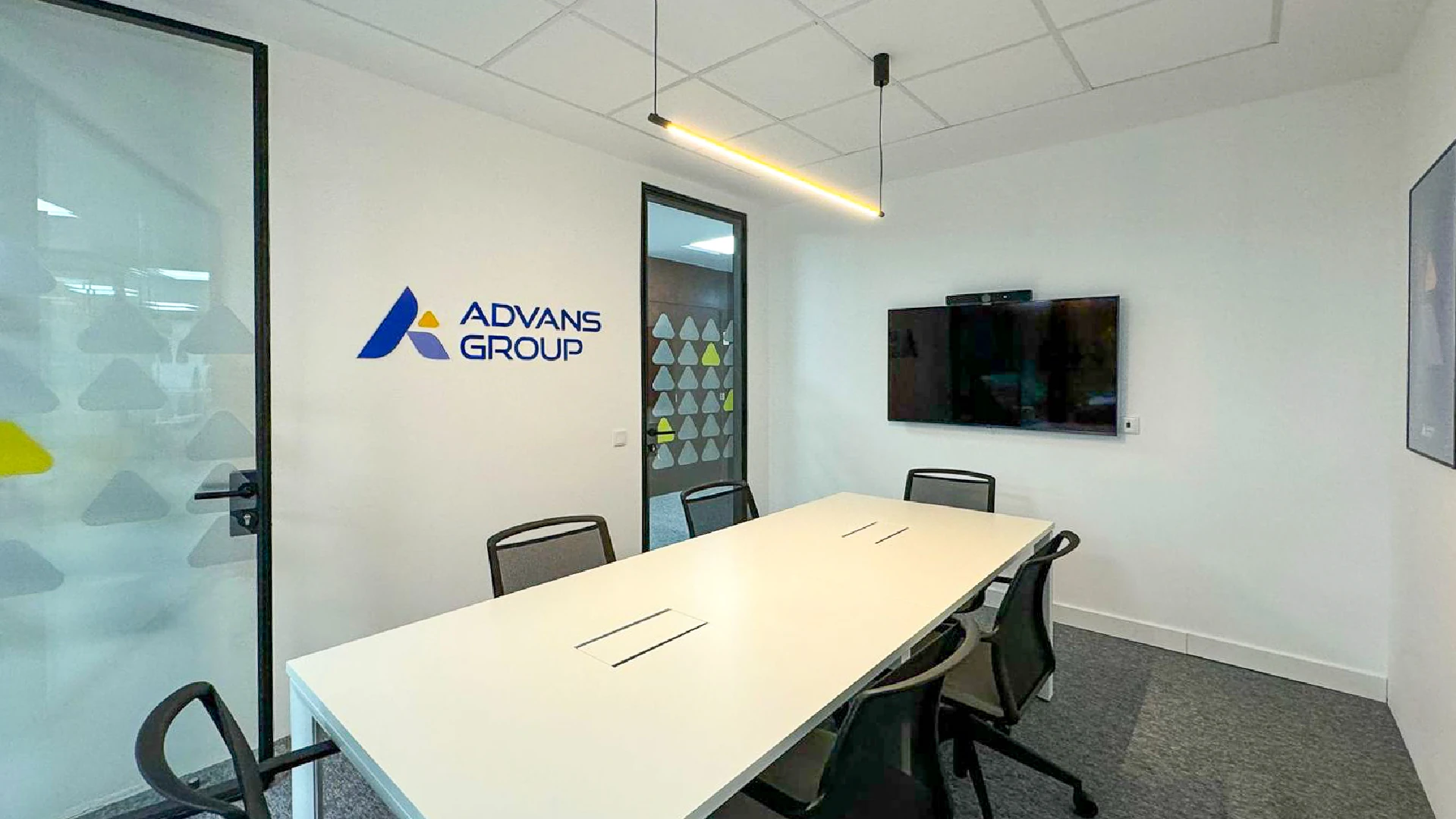 Advans Group office interior – photo 10