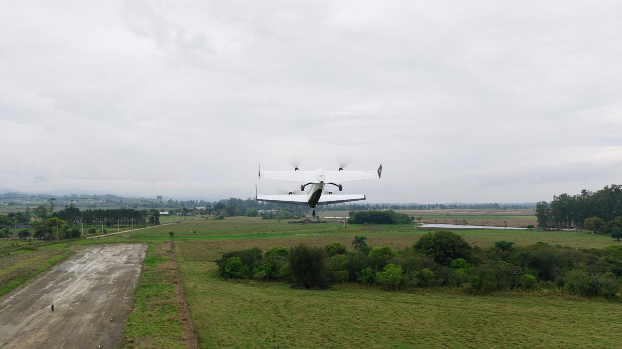 Moya Reports Full-Scale MOYA 256 Transition Flight