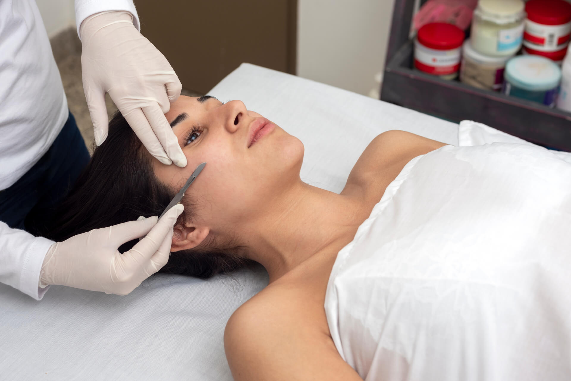 Dermaplaning