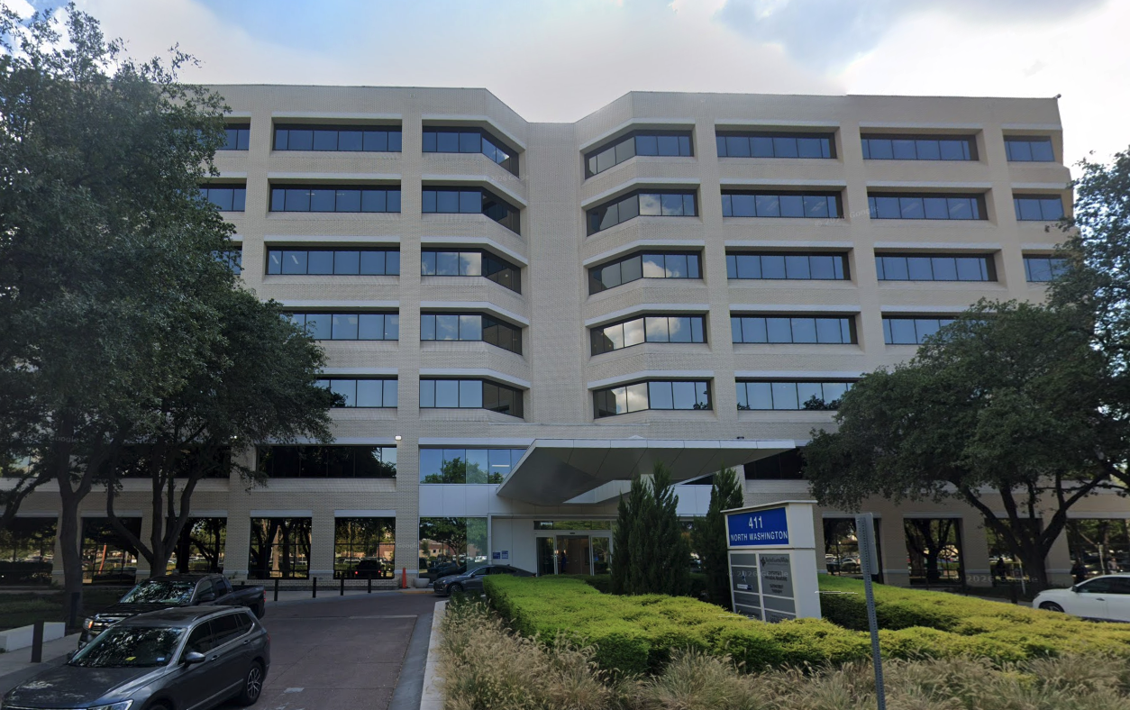 MaxHealth Dallas clinic