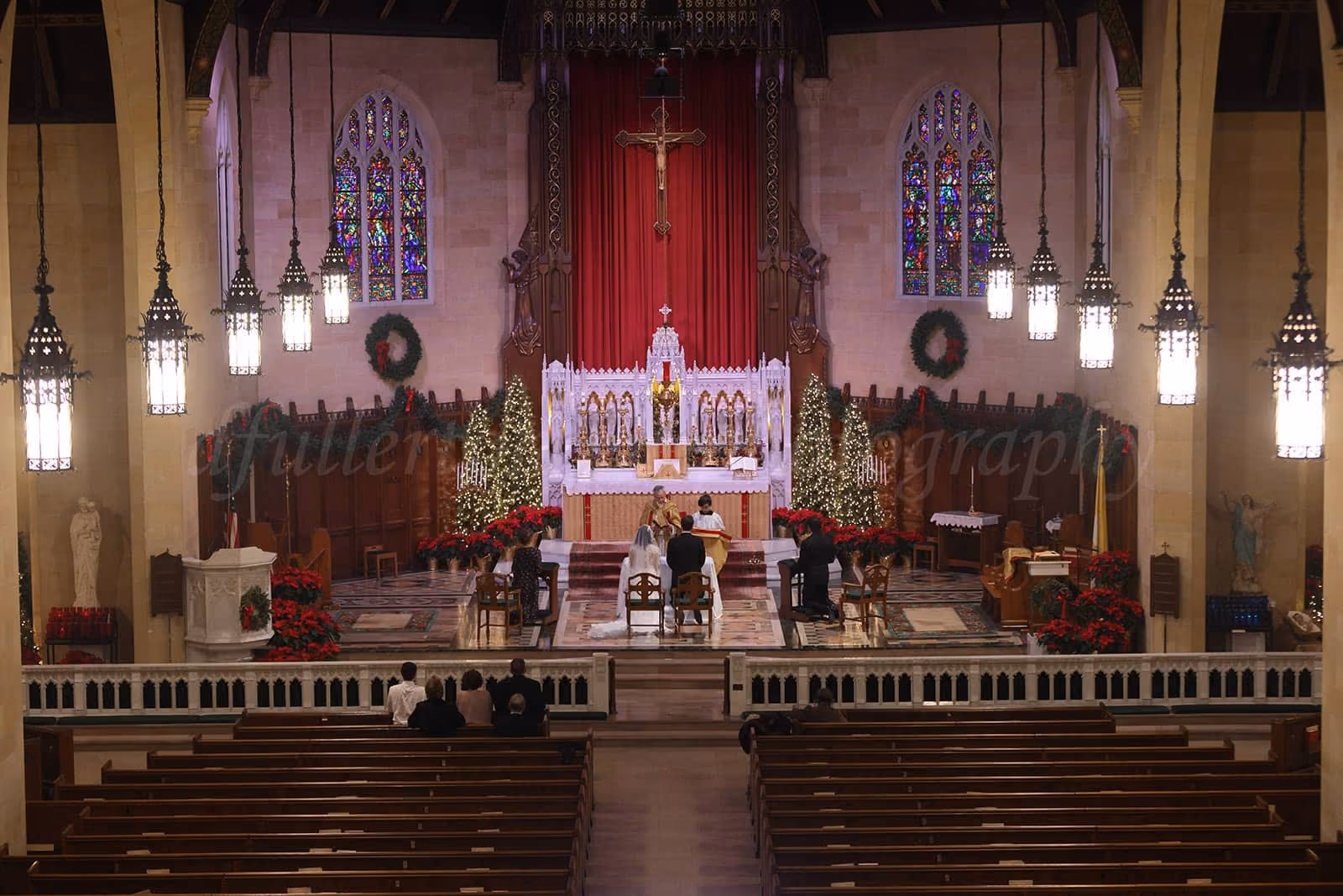 Traditional church photography for weddings by Fullerton Photography in downtown Detroit.
