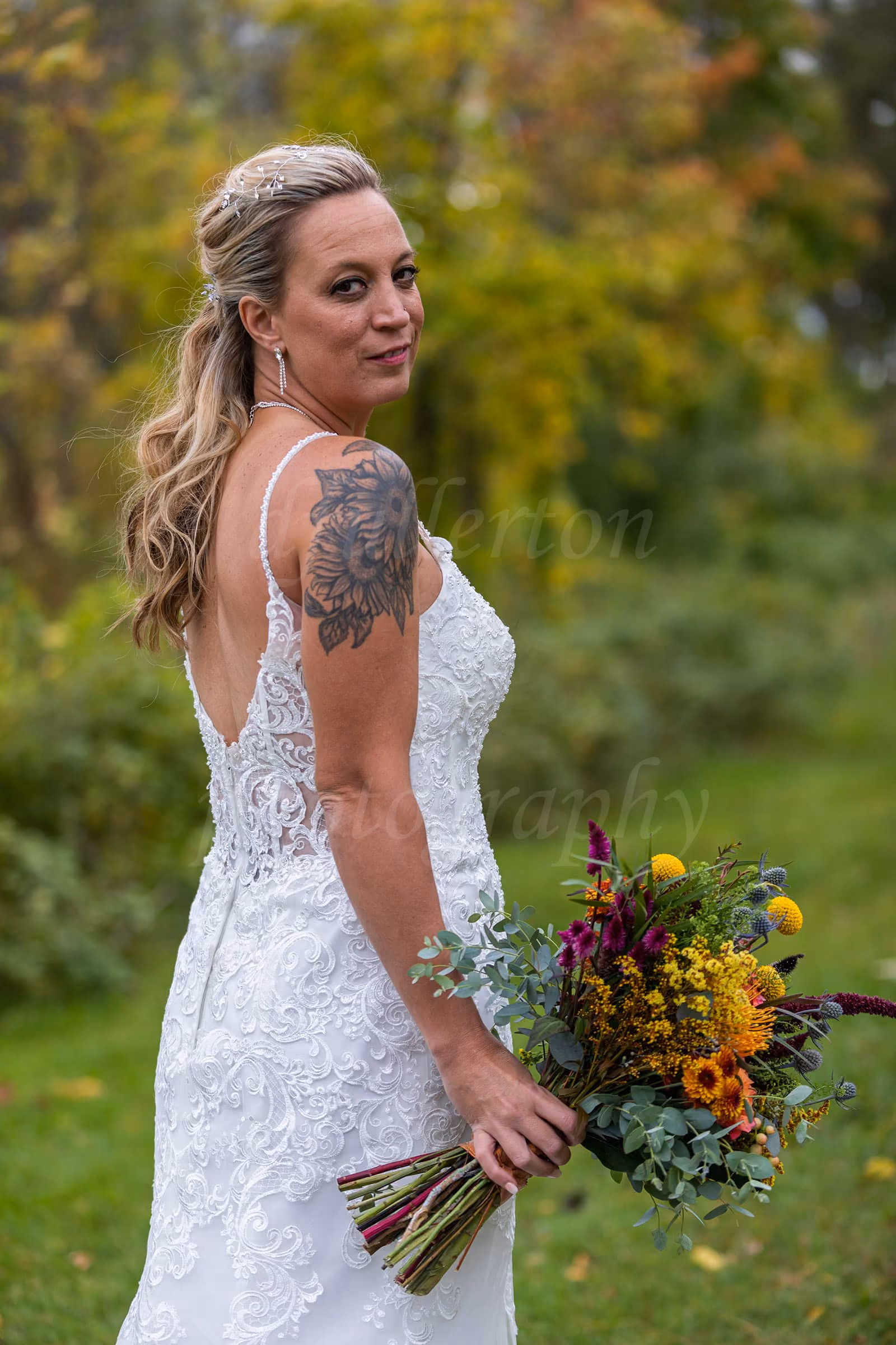 Weddings near me in Kensington Metropark wedding photography by Fullerton Photography.