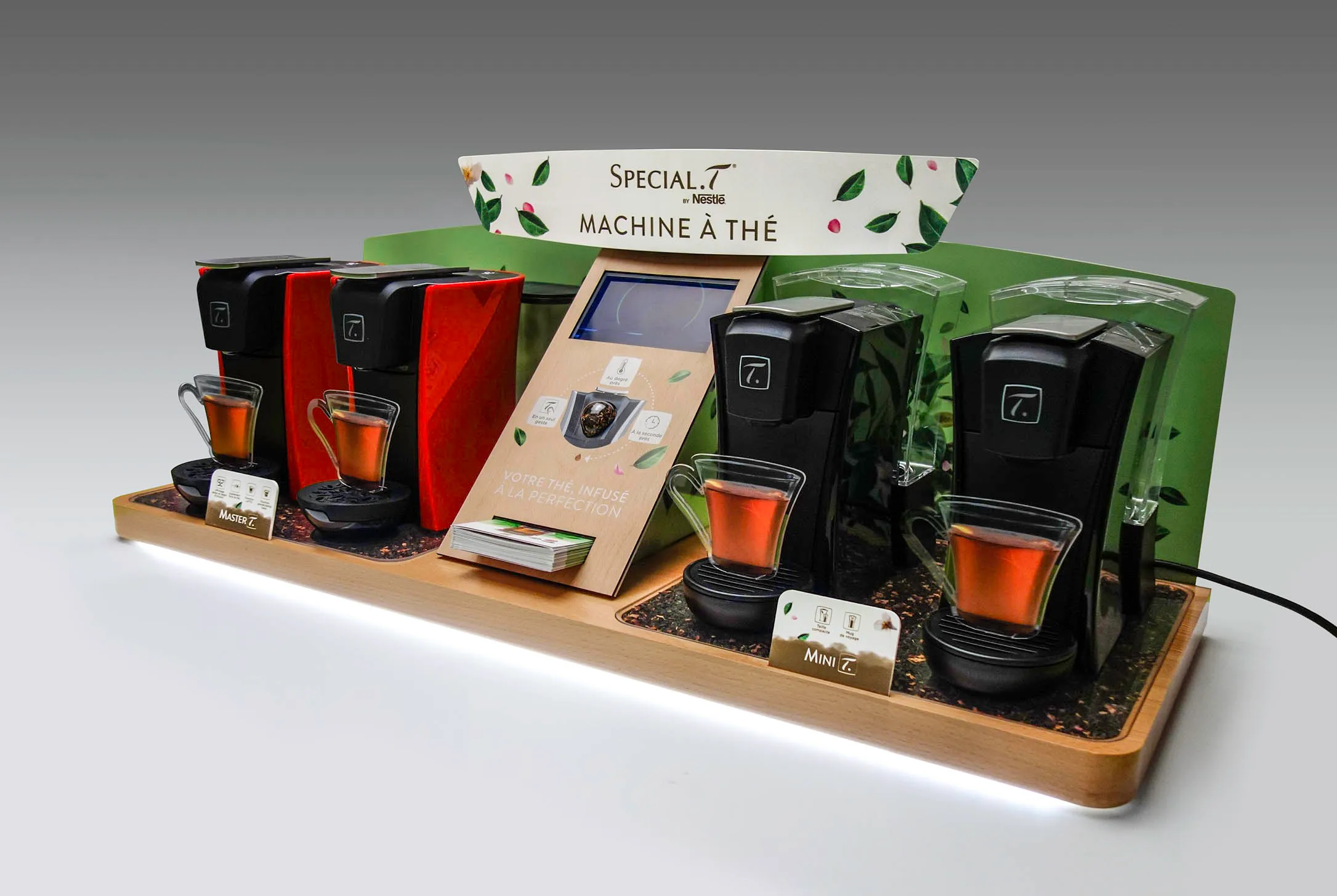 Master Tea Premium display