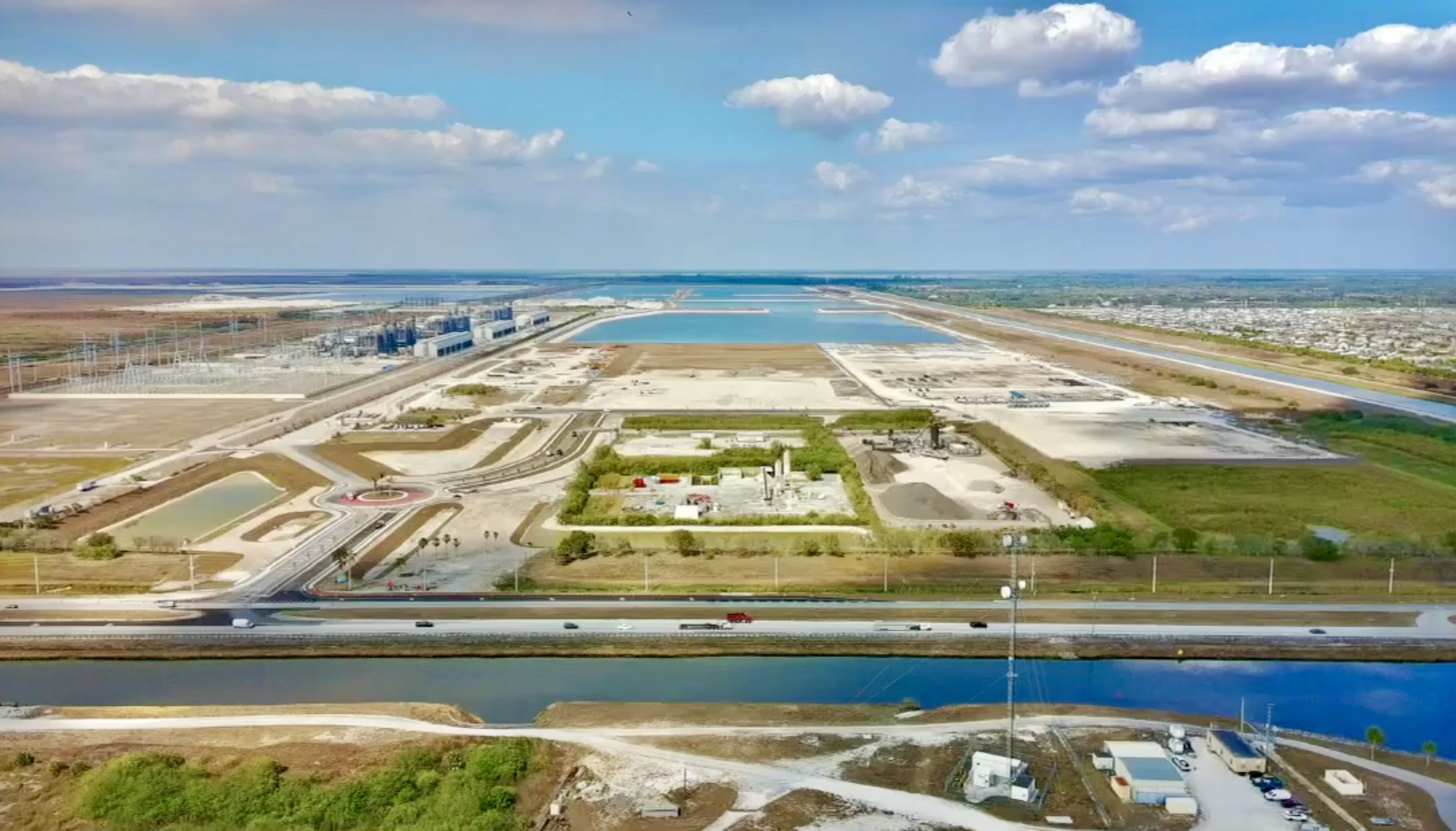 Aerial view of the Project Tango site north of Southern Boulevard at 20-Mile Bend, with the Arden community nearby | Westside Construction Group