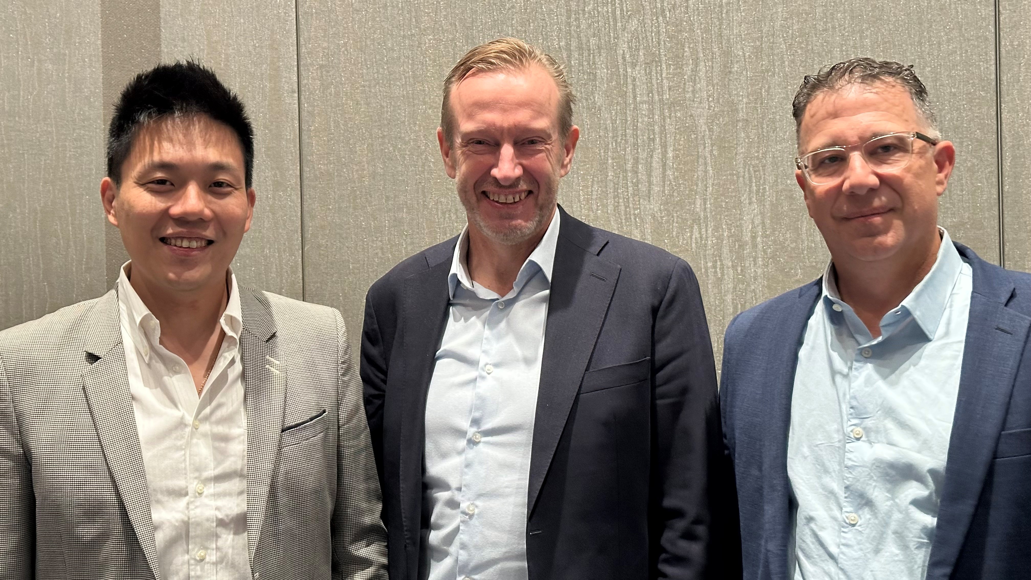 Representatives of Wärtsilä, Schneider Electric and Stanley Consultants