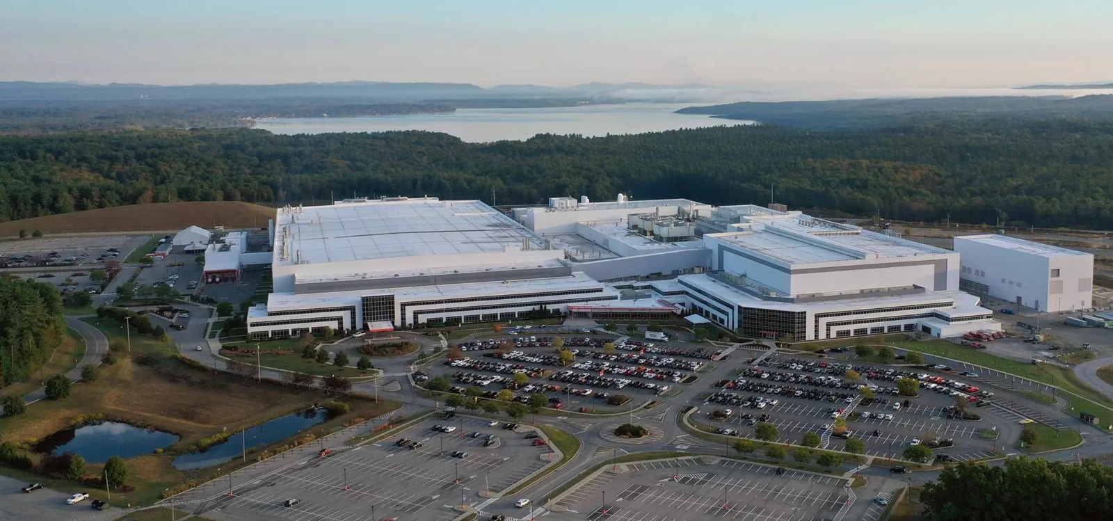 Aerial photograph of GlobalFoundries' Malta manufacturing facility in New York