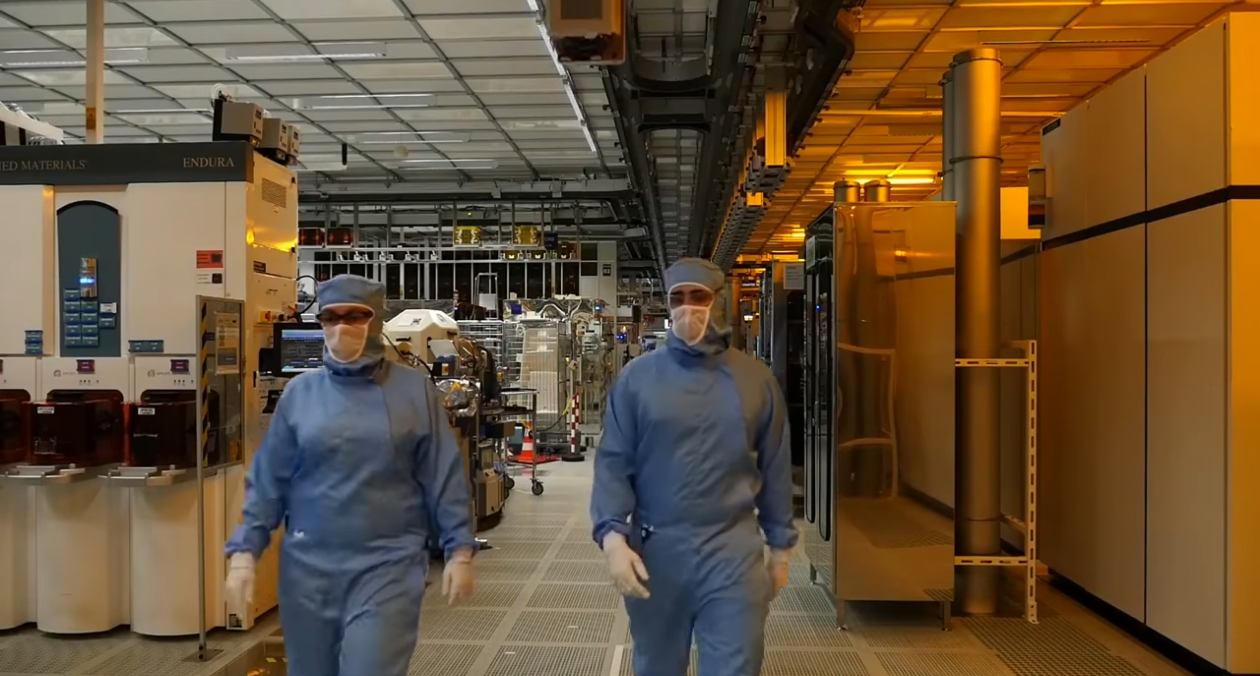 Illustrative semiconductor cleanroom at STMicroelectronics, not a Samsung facility