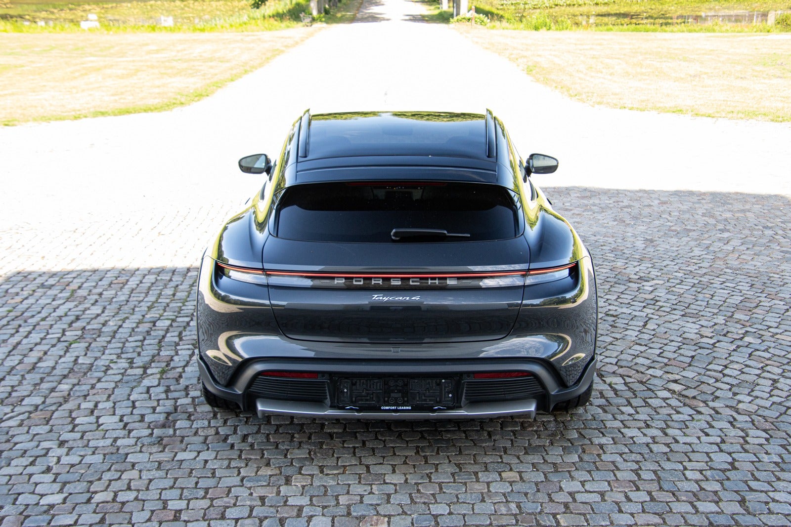 Porsche Taycan 4 Performance+ Cross Turismo (2021)