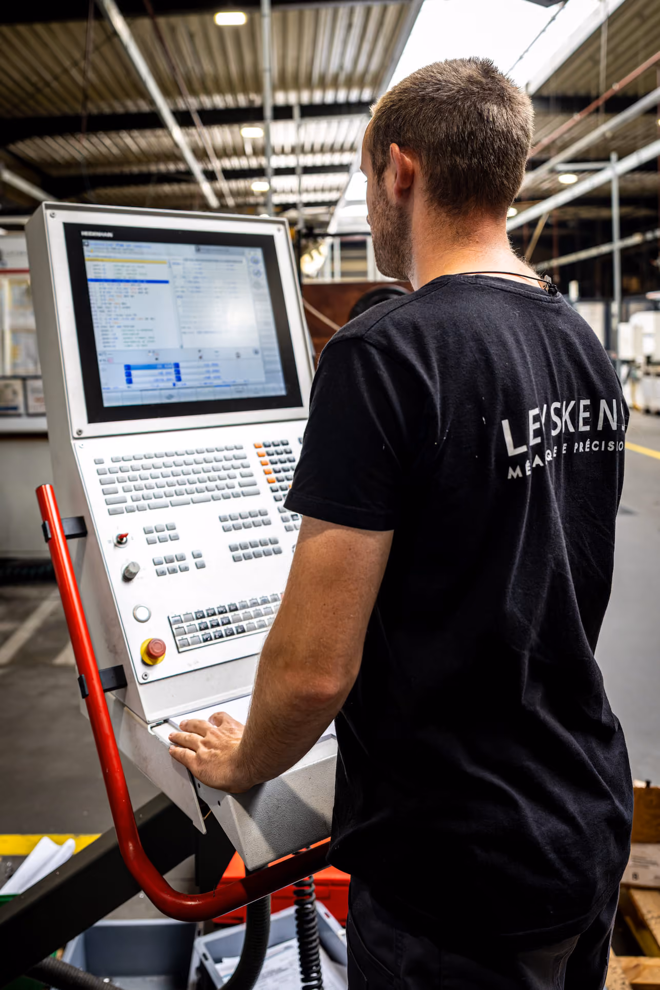 Employé de Leyskens SA au travail