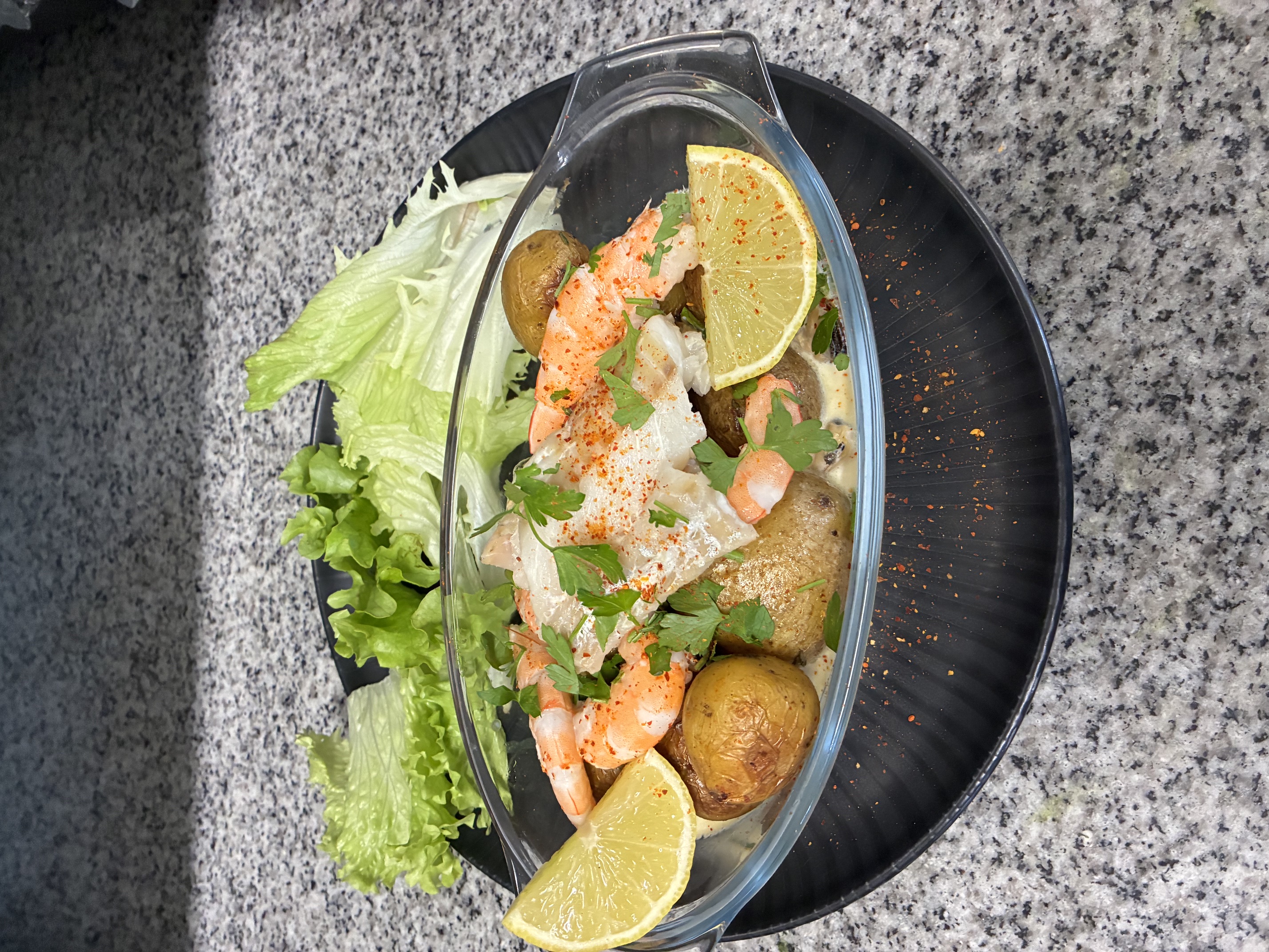 Plat de poisson servi au 28