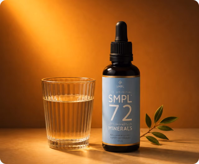 SMPL72 bottle with glass of water