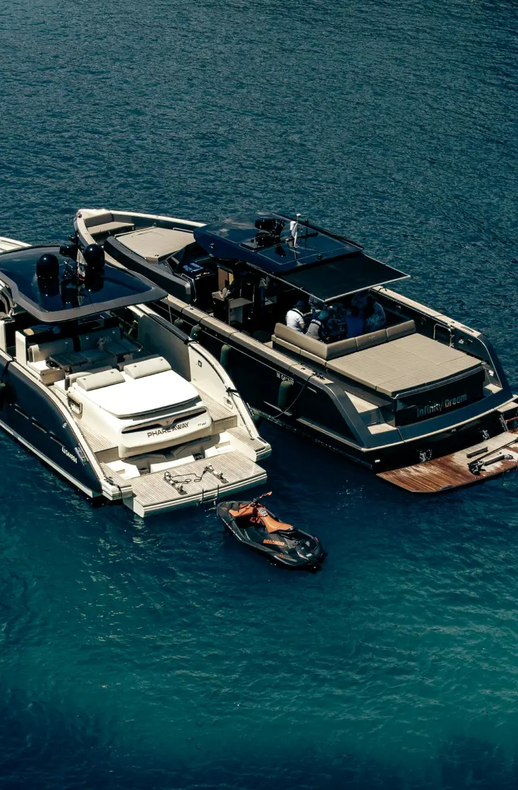 Yachts and Jets hero bg