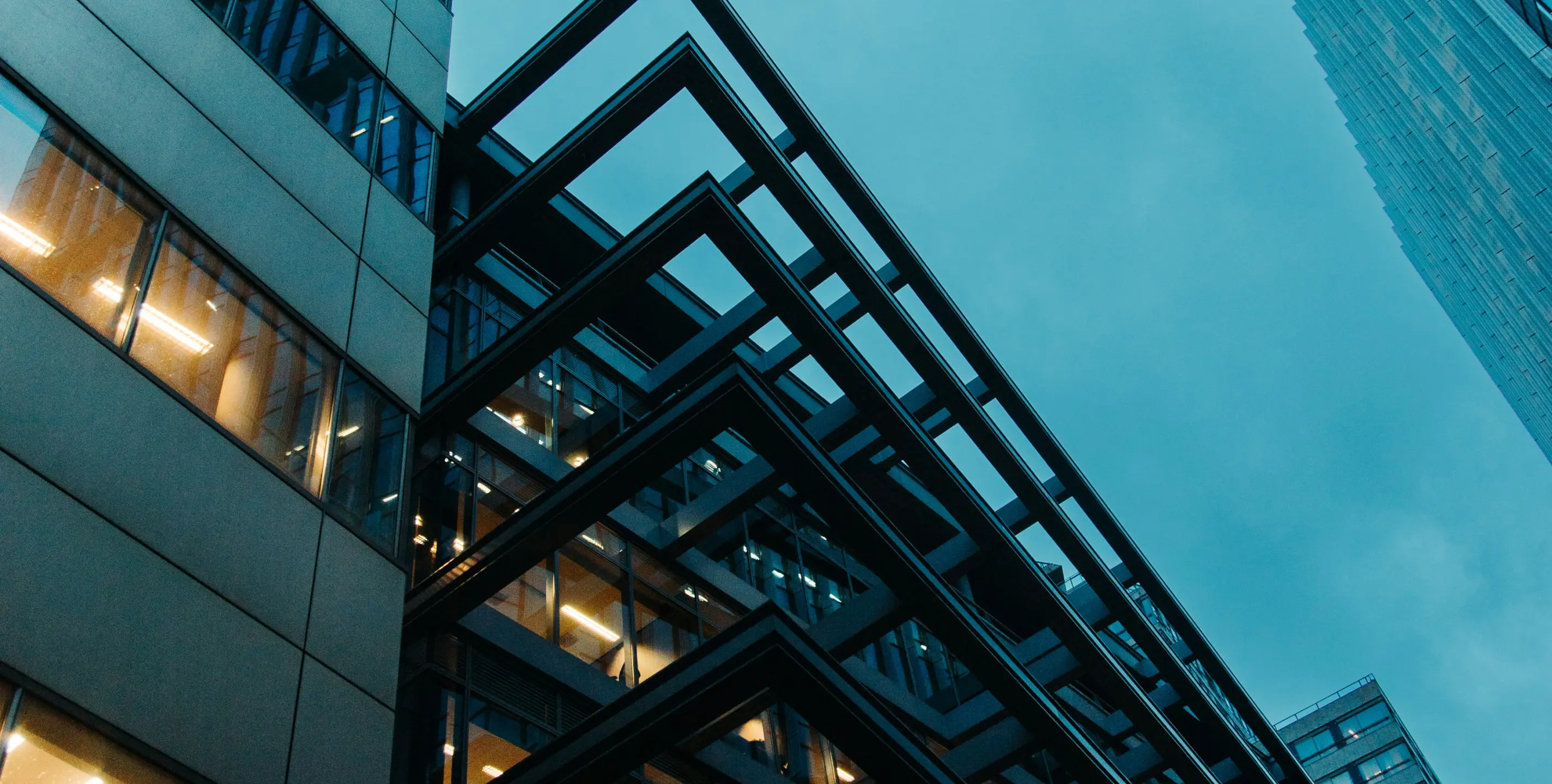 Private Banks and Financial Institutions hero bg