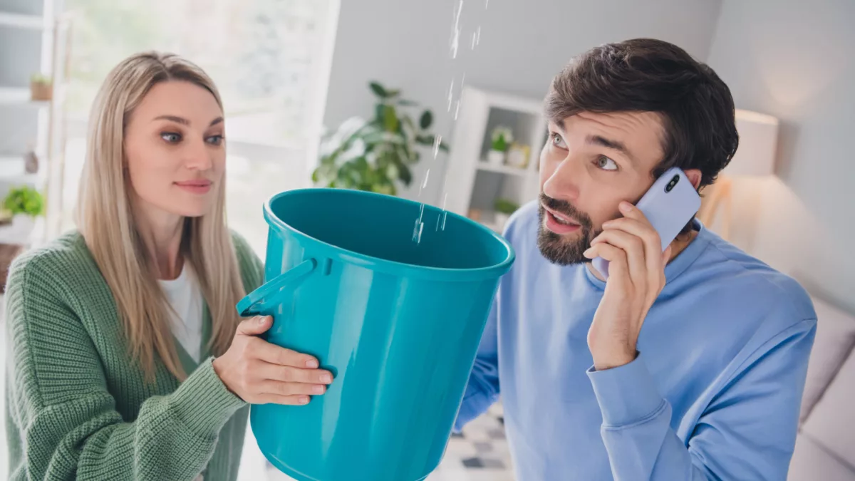 When to Call a Handyman Roofer in Florida