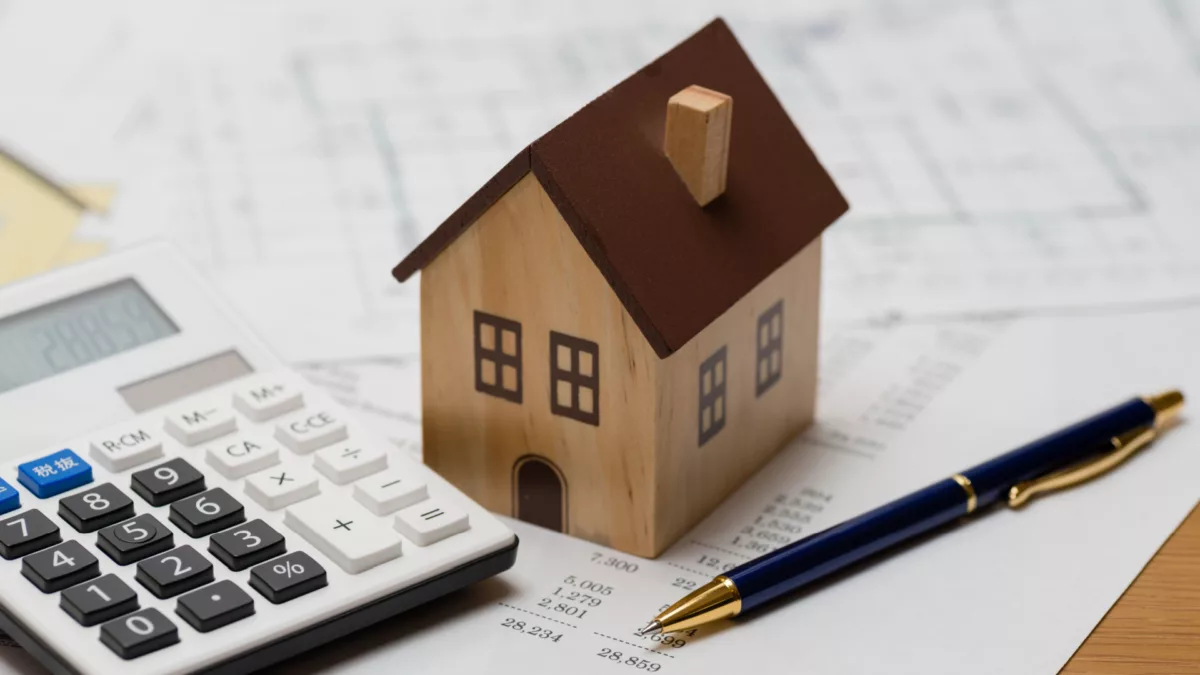 How Much Do Asphalt Roof Shingles Cost