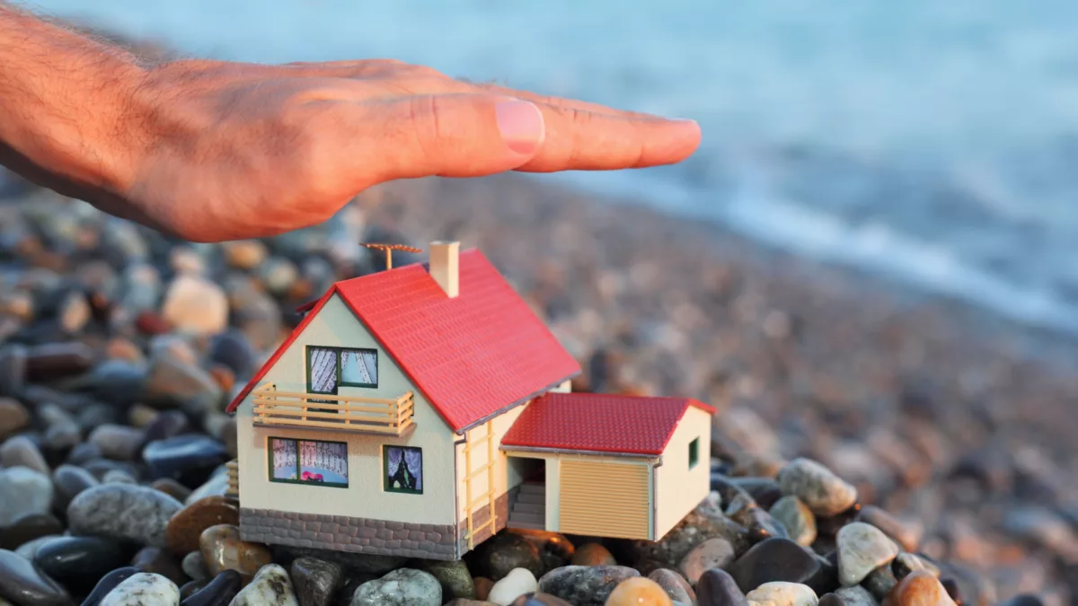 The Secret to Getting One of the Best Shingle Roofs for Florida