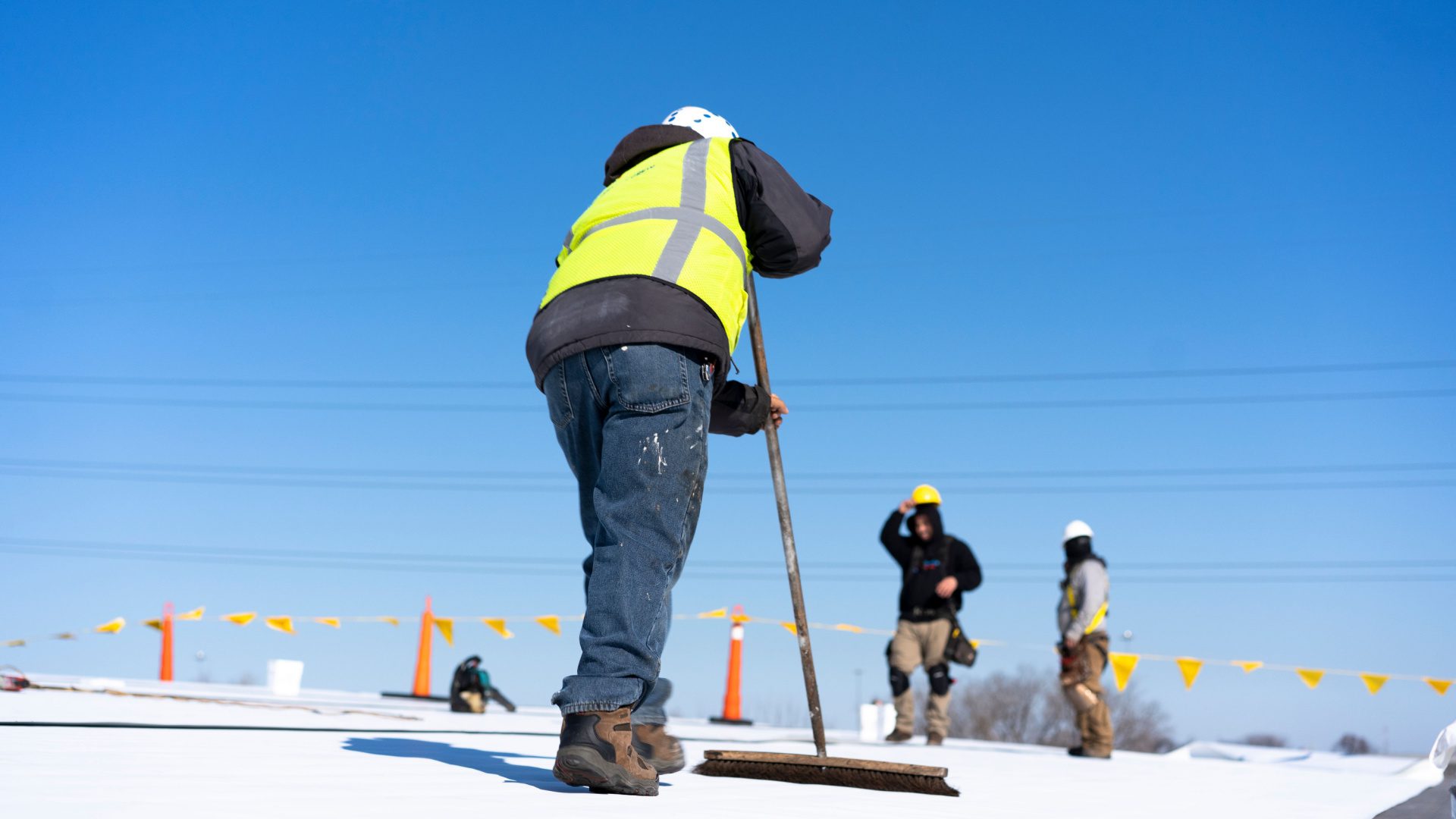 Flat Roof Materials Require Experienced Florida Roofers