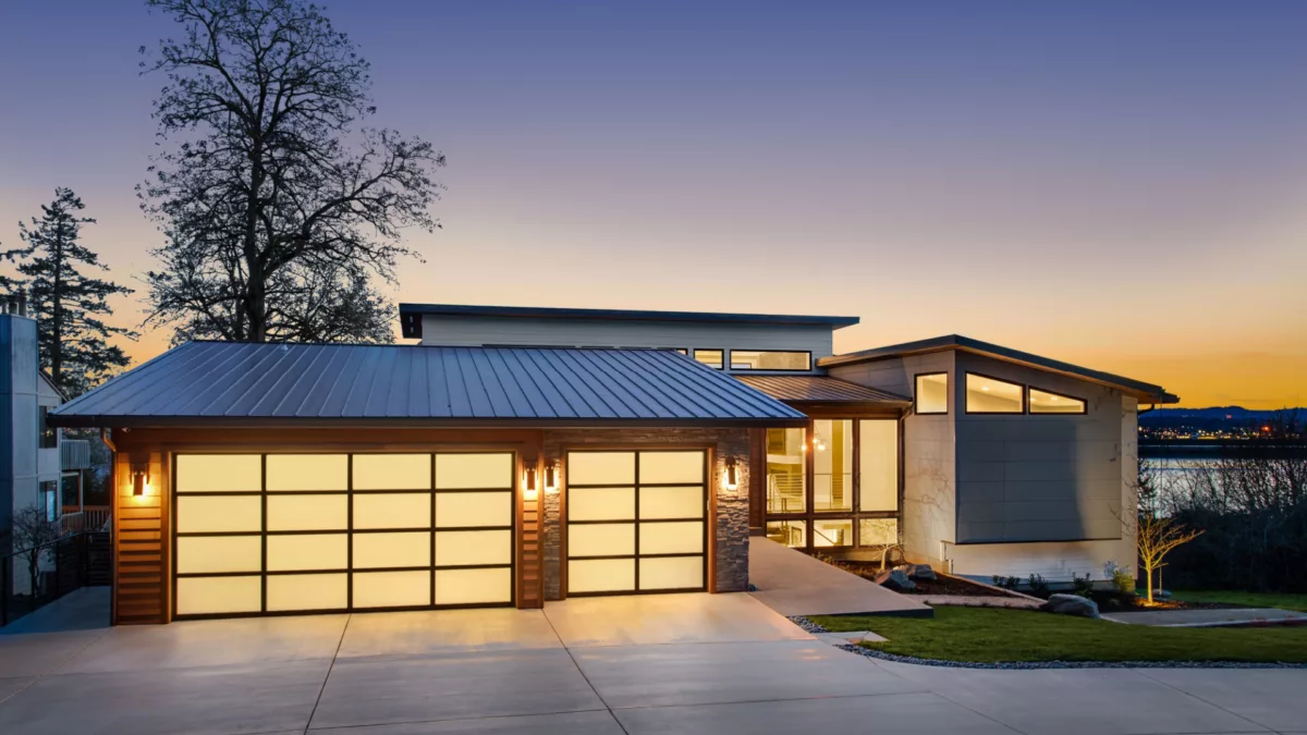 Pros of Metal Roofing in Florida