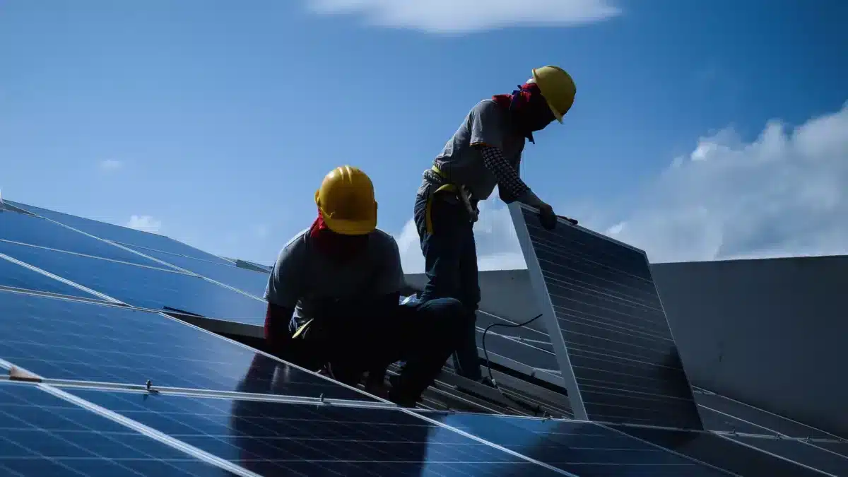Should I Replace a Roof With Solar Options
