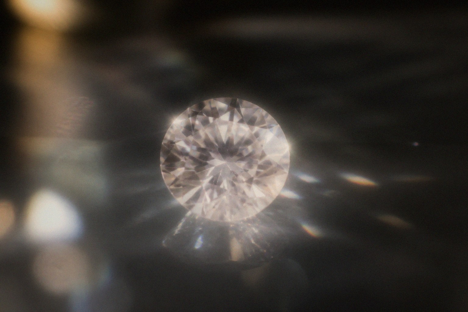 Diamond jewelry ready for a cash offer