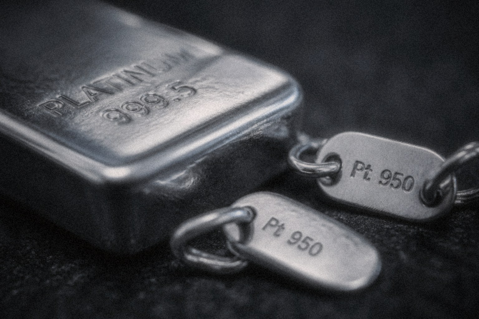 Photos of platinum jewelry for a Sell Gold HQ quote