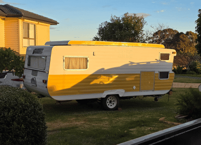 1984 Viscount Pop-Top caravan purchased in Kearns, New South Wales