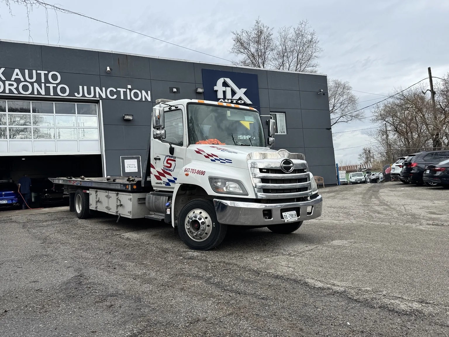 Triple S Towing commercial vehicle transport