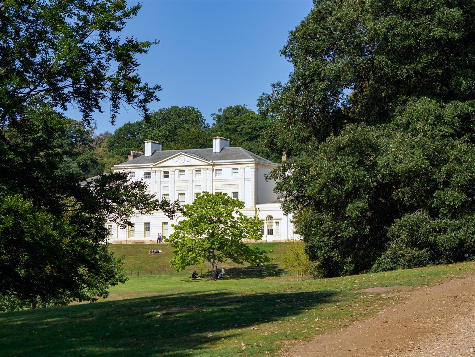 Exploring the Beautiful Architecture of Hampstead