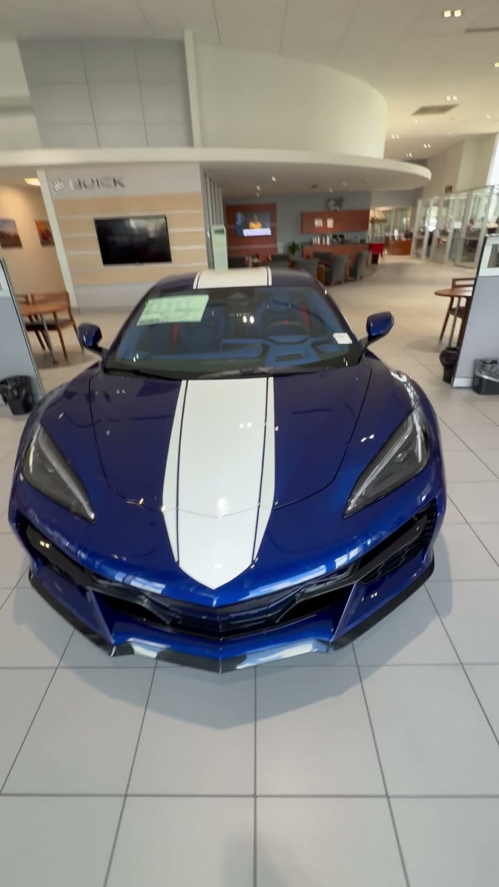 A rep's walk-around video of a Corvette Grand Sport, shot on a phone