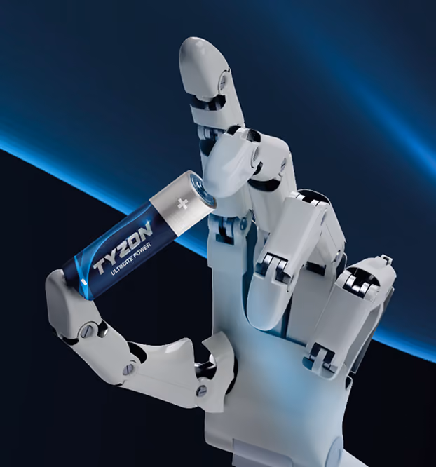 Robot hånd holder et TY2DN AA-batteri mellem tommelfinger og pegefinger.