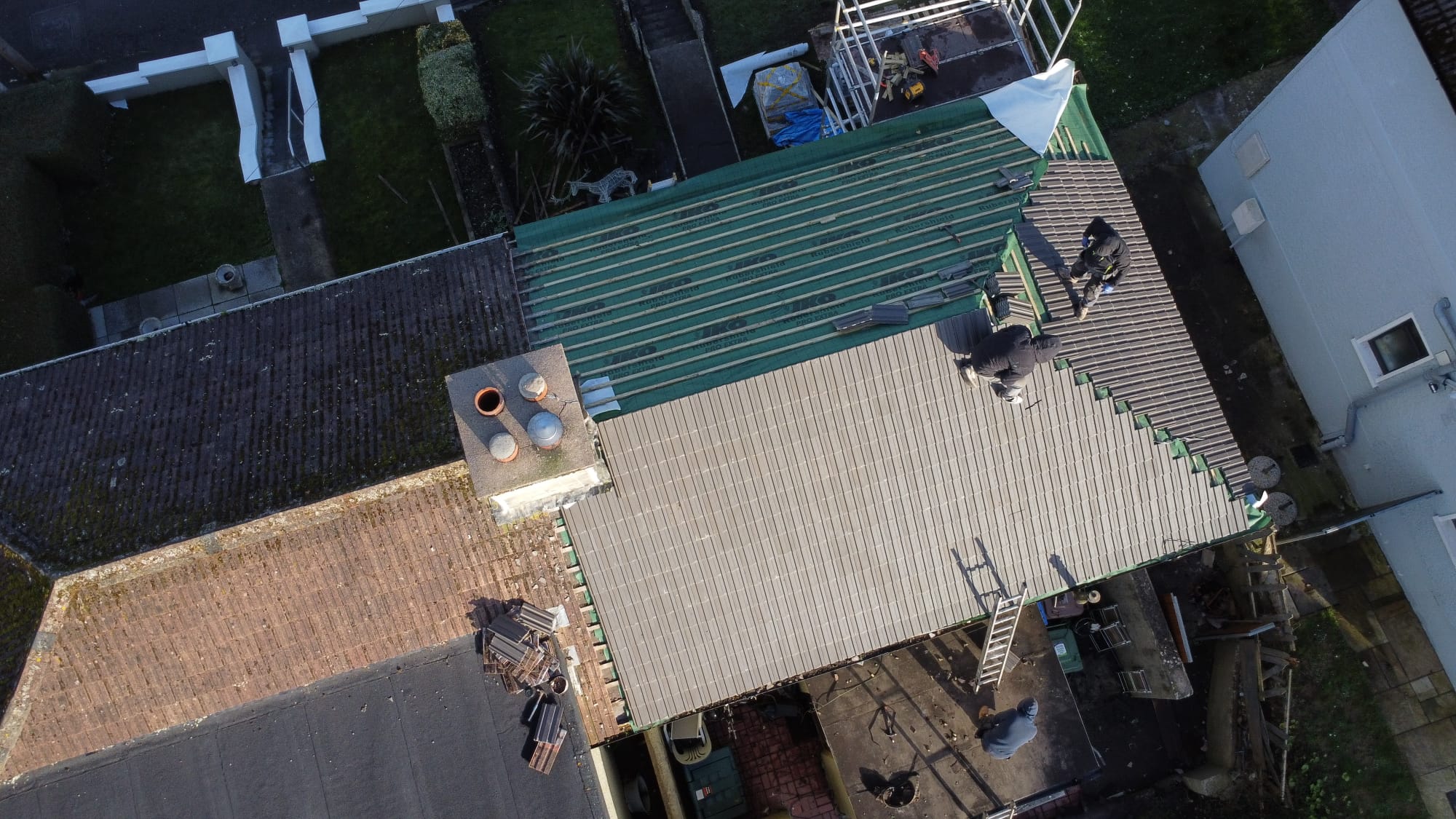 image of roof being repaired