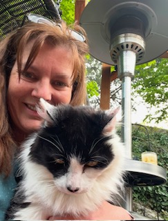 Jennifer and her cat Fred!
