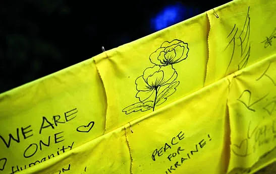 Messages on the ribbons