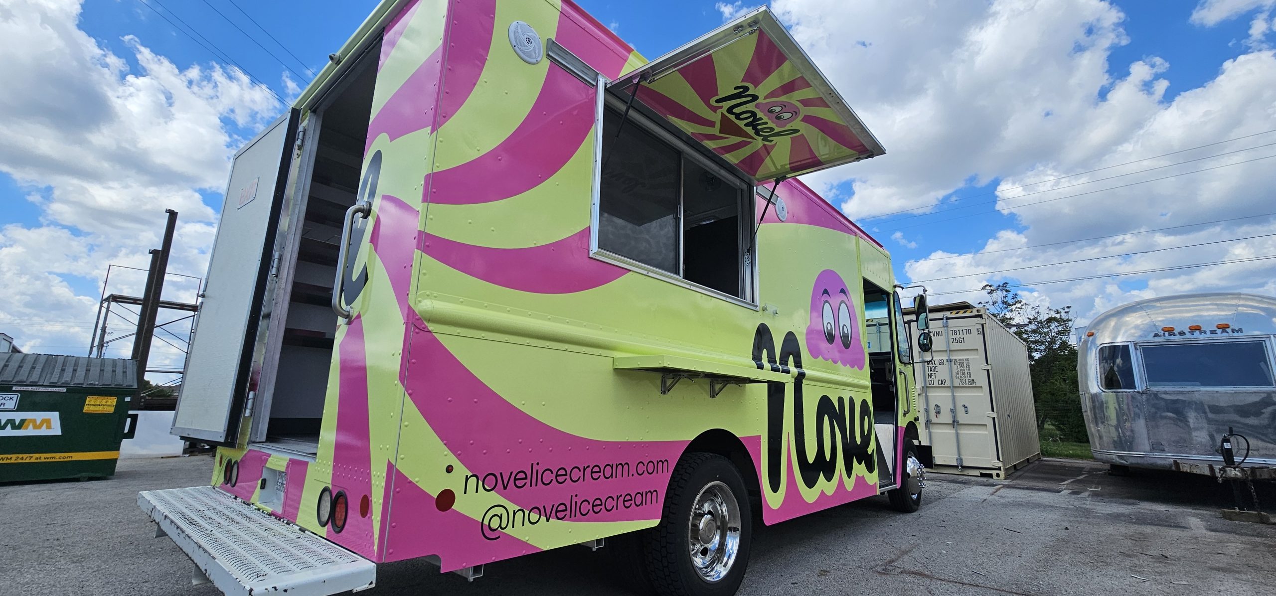 Food truck interior systems and equipment layout