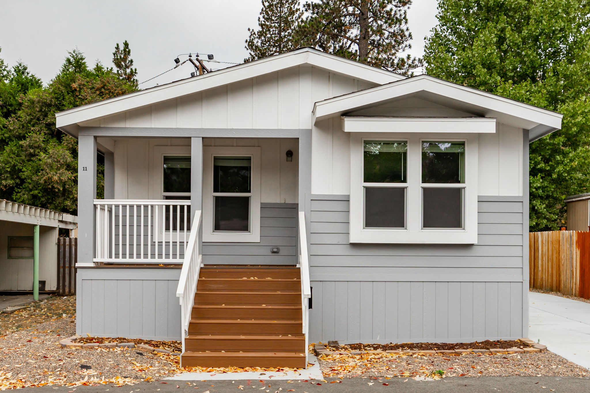 22899 Byron Rd 11, Crestline
